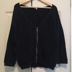 Zara Black sweatshirt zipper w two front pockets.